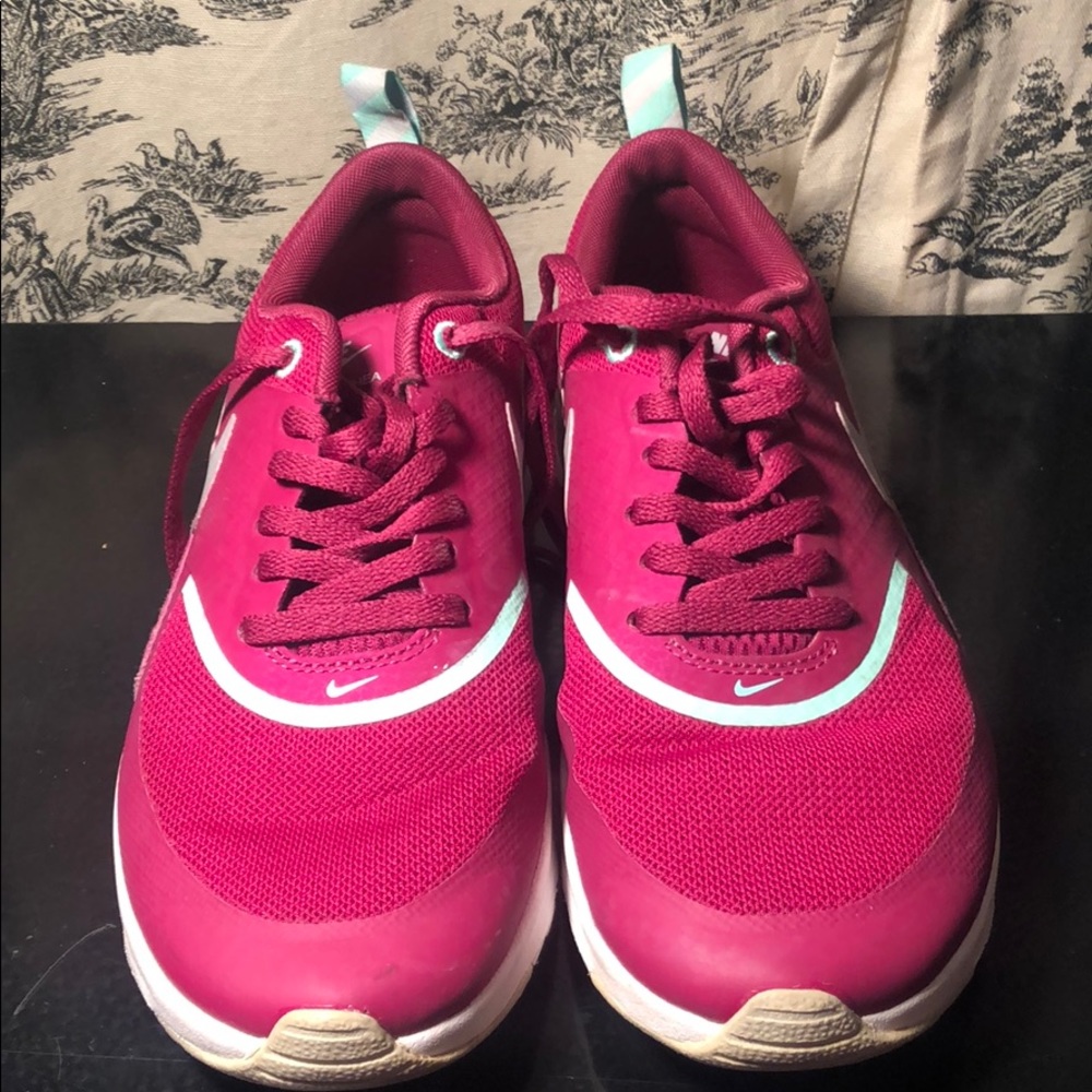 Nike Sneakers